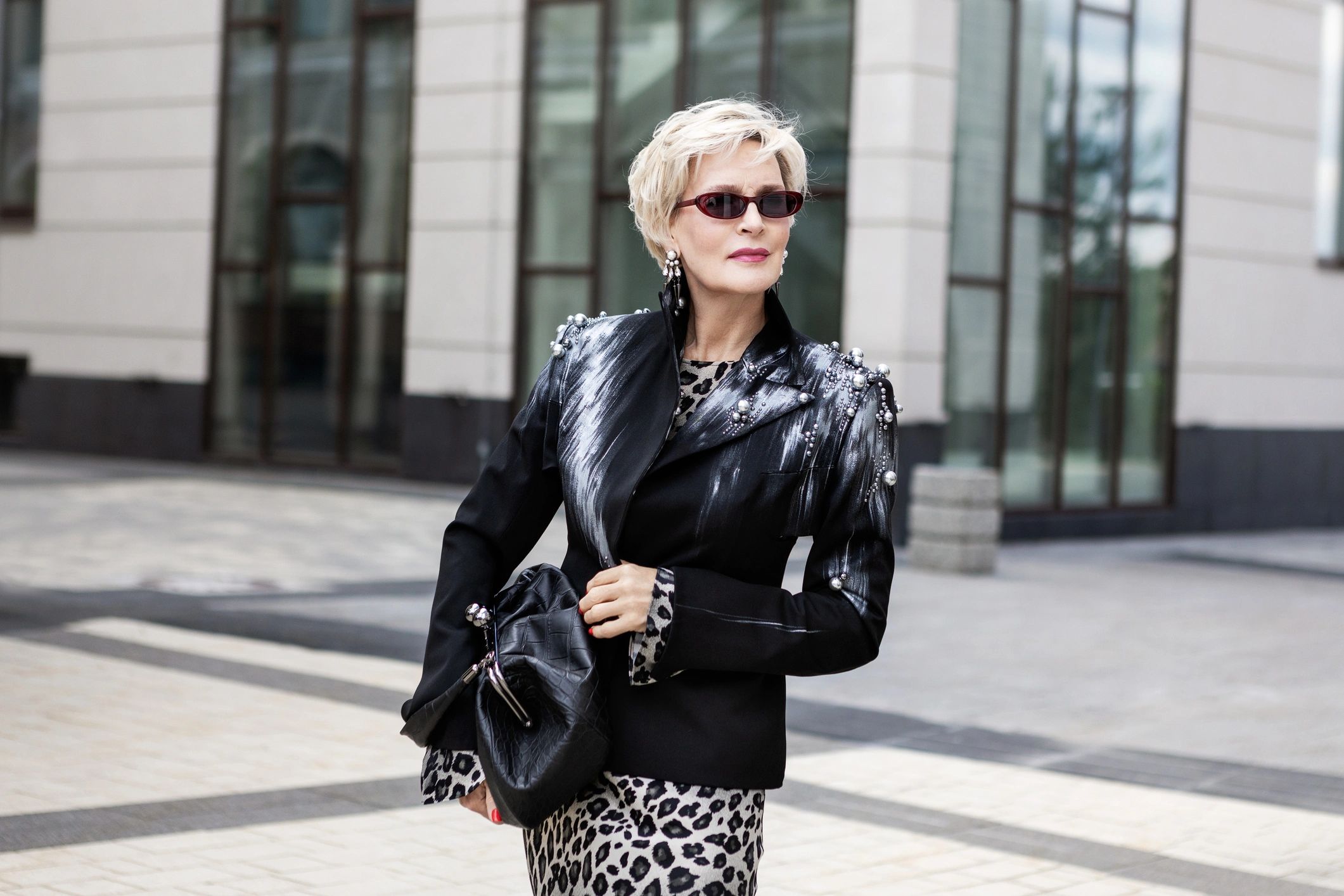 women's apparel accessories